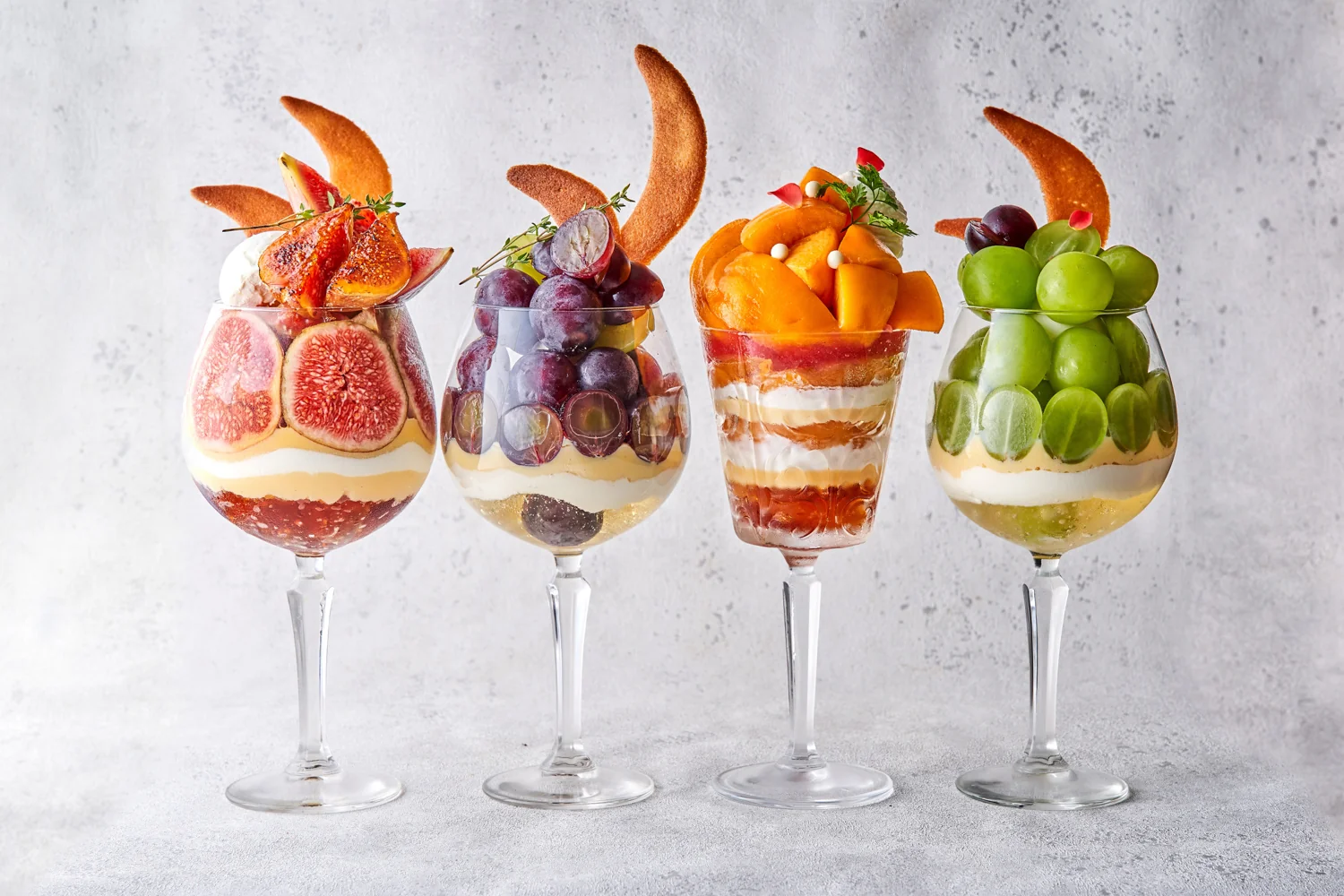 季節のフルーツパフェ4種 / Seasonal Fruit Parfaits